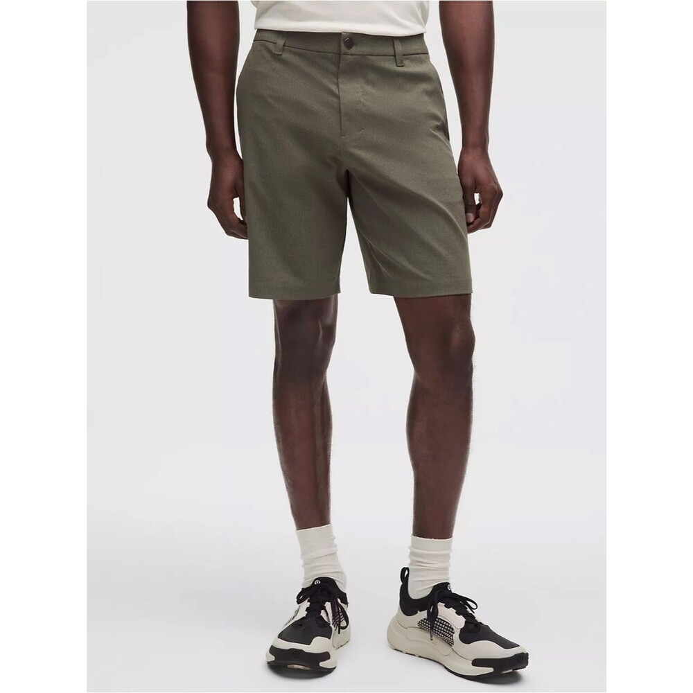 Lululemon ABC Classic Fit Golf Shorts Olive Green 9 Inch Inseam Performance